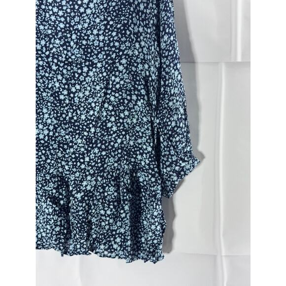 JIMMY KEY Women's Blue Floral V-Neck Surplice Ruffle 3/4 Sleeve Top SZ L - Picture 4 of 8